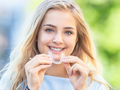 Benecchi Dental Group | iTero   Intraoral Scanner, Veneers and Crowns  amp  Caps