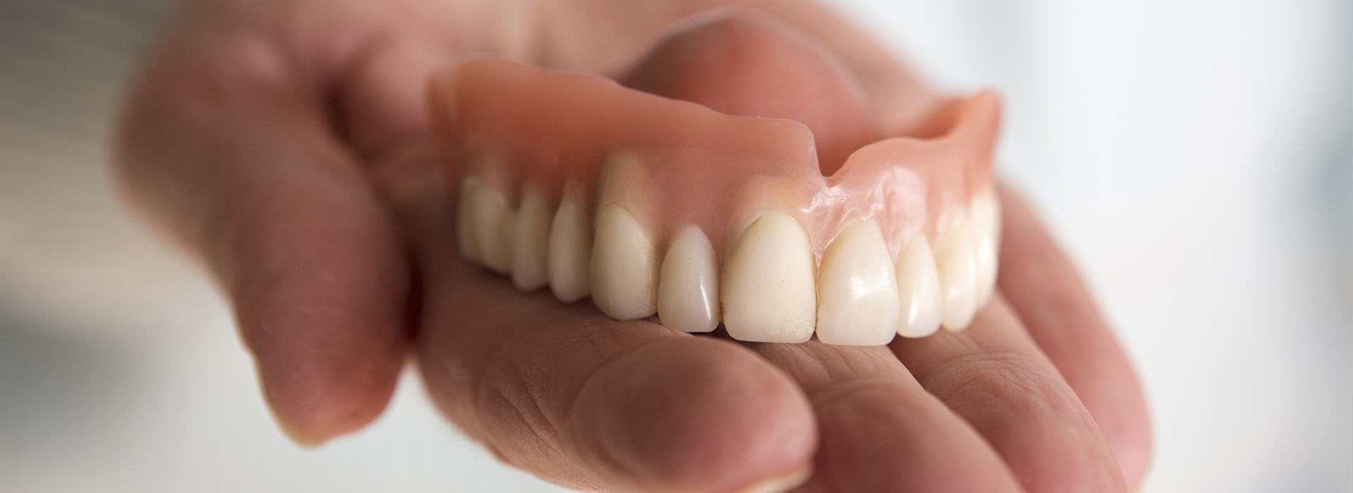 Benecchi Dental Group | Periodontal Treatment, Dental Cleanings and Preventative Program